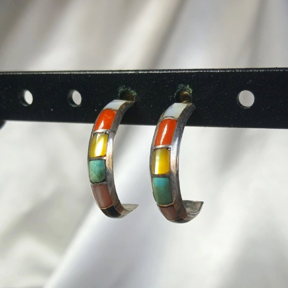 Vintage Southwestern Style 925 Sterling Silver Earrings